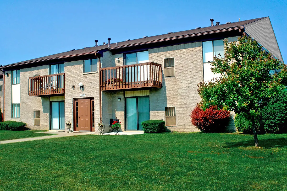 Building Photo - Autumn Ridge