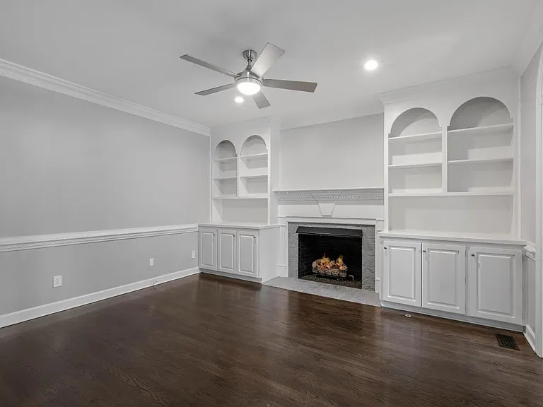 1212 Weldon Pl — Photo 16