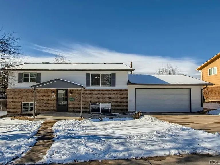 6249 Reed St — Photo 1