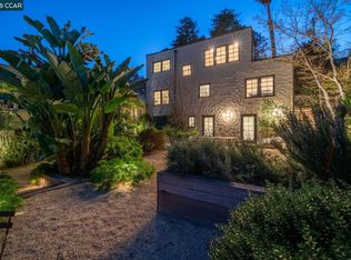 1034 Winsor Ave, Oakland, CA 94610