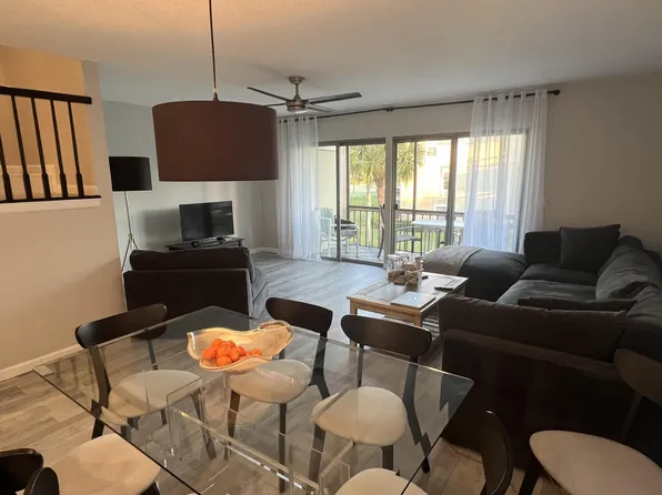 18420 SE Wood Haven Lane #E, Tequesta, FL 33469