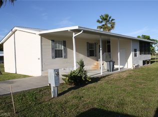 920 Yacht Club Way NW, Moore Haven, FL 33471