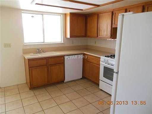 4th image of 5861 Goodsprings Ct