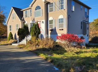 1005 Cricket Ln, Long Pond, PA