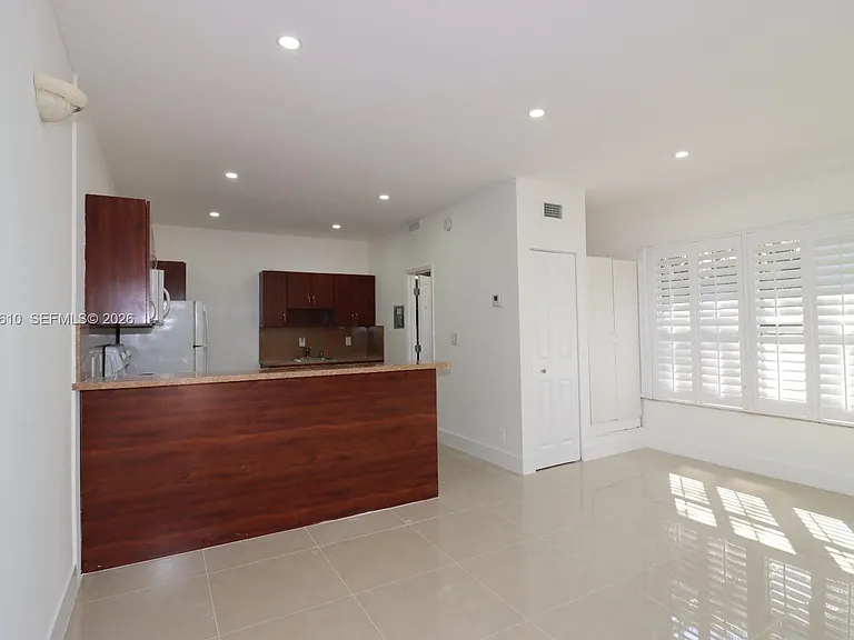 2806 Taylor St #0 — Photo 2