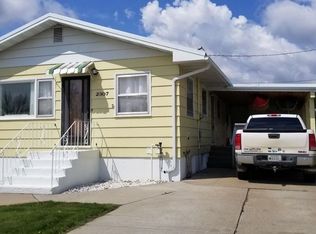 2307 Palmer St, Miles City, MT 59301