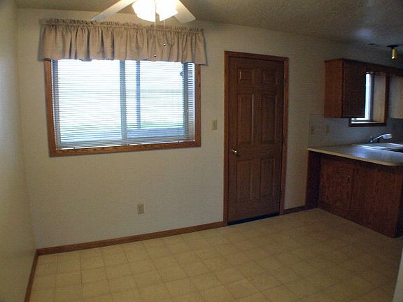 5th image of 3525 Merlin Dr