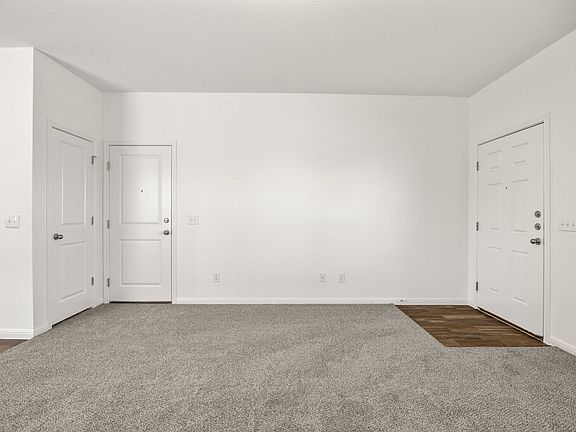 5th image of 960 Bunton Reserve Blvd