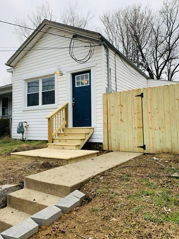 635 Rawlings St photo 1