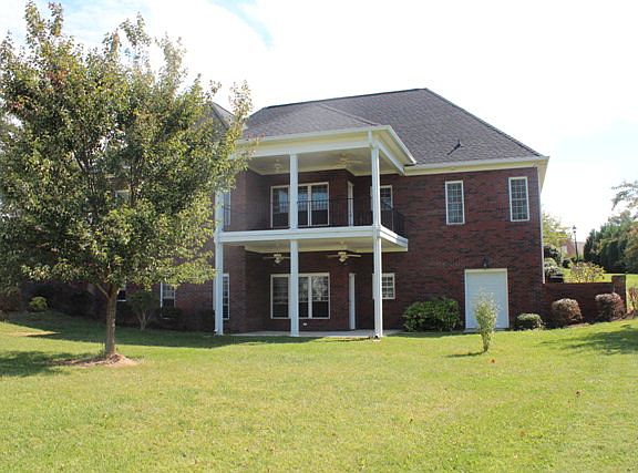 2nd image of 202 Hall Crossing Dr