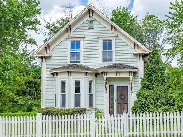 184 Main St, Westford, MA 01886