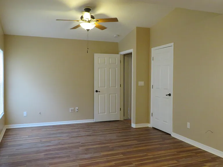 2321 Mantilla Ave SE — Photo 8