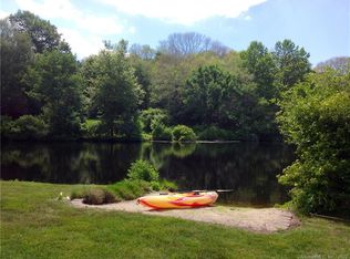 1966 Little Meadow Rd, Guilford, CT 06437