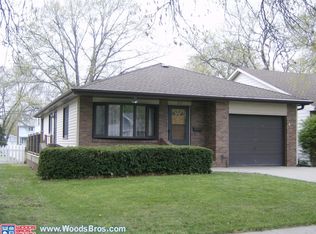 913 Cherry Ln, Seward, NE 68434