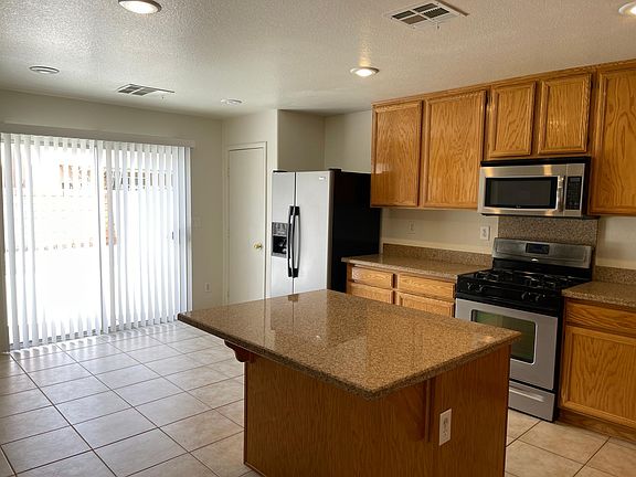 3rd image of 11591 Andorra St