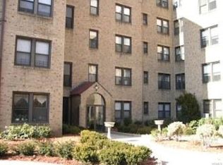 3 East Ave APT 2C, Larchmont, NY 10538