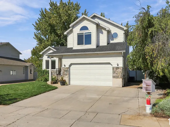 149 E Shadowbrook Ln, Kaysville, UT 84037