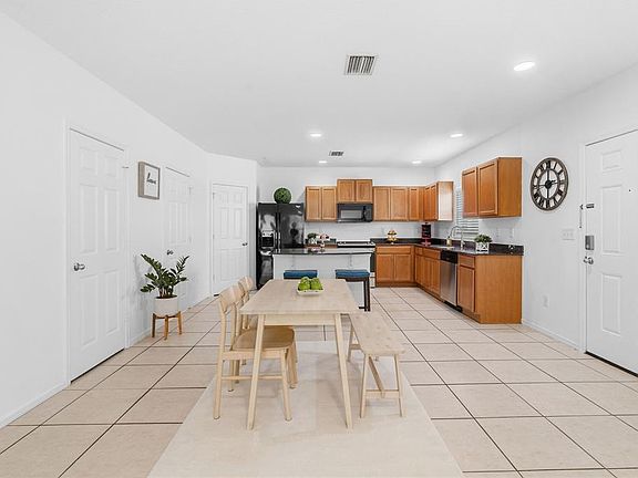 5th image of 4652 CHATTERTON WAY
