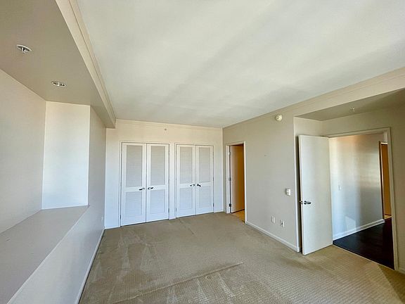 5th image of 400 Beale St APT 1603