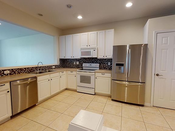 4th image of 7469 Scarlet Ibis Ln
