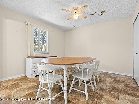 4th image of 4717 Gull Rd APT 38