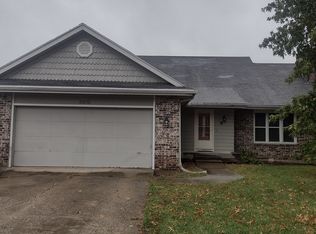 3806 SW Arvonia Pl, Topeka, KS 66610