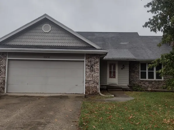 3806 SW Arvonia Pl, Topeka, KS 66610