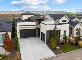 3248 S Eagle Brook Ln, Eagle, ID 83616