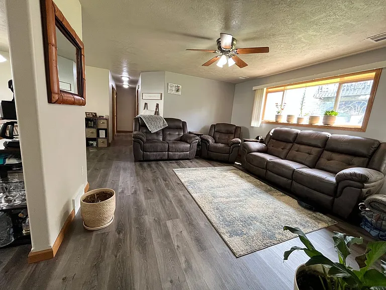8204 S Hughes Ave #2 — Photo 8