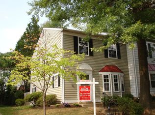 9860 Oakdale Woods Ct, Vienna, VA 22181