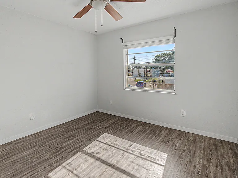 7210 N Manhattan Ave #621 — Photo 48