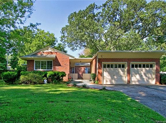 2nd image of 632 Greenway Dr