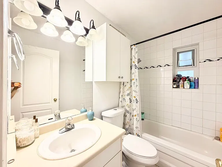 82XX 167a St #GROUND LEVEL — Photo 10