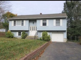 19 Gwyneth Rd, West Milford, NJ 07480