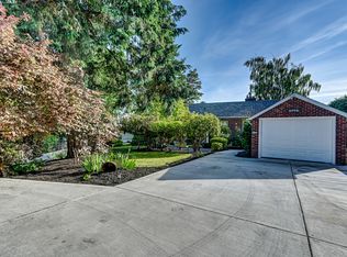 10825 Marine View Dr SW, Seattle, WA 98146