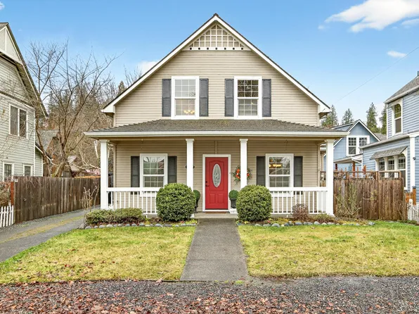 620 E D St, Jacksonville, OR 97530