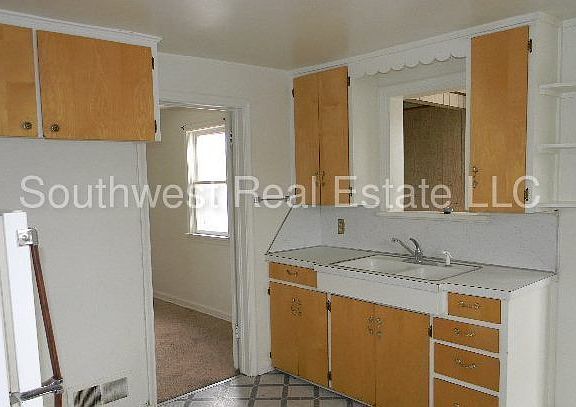 5th image of 116 Sherman St