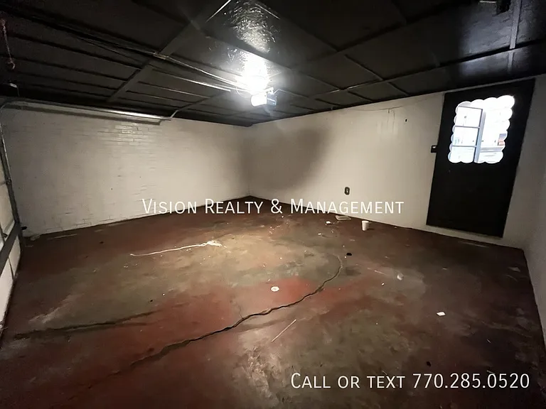 153 Carroll Cir — Photo 50