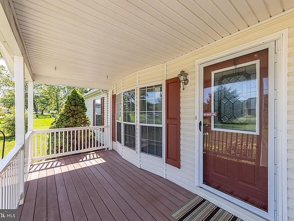 5th image of 118 Underwood Ln