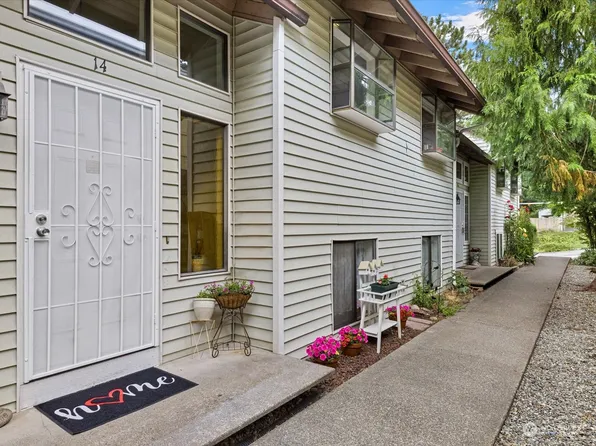 15625 42nd Avenue S #14, Tukwila, WA 98188