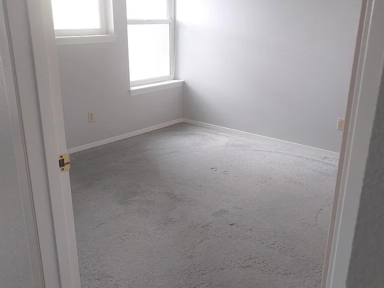 1835 Queen Anne Ave N #103 — Photo 8