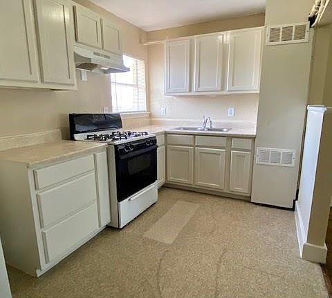 3rd image of 7622 Pecan Villas Dr #8