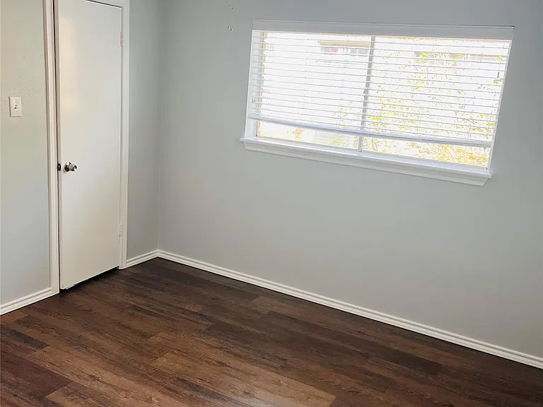 3910 Hidden Glen Dr — Photo 15