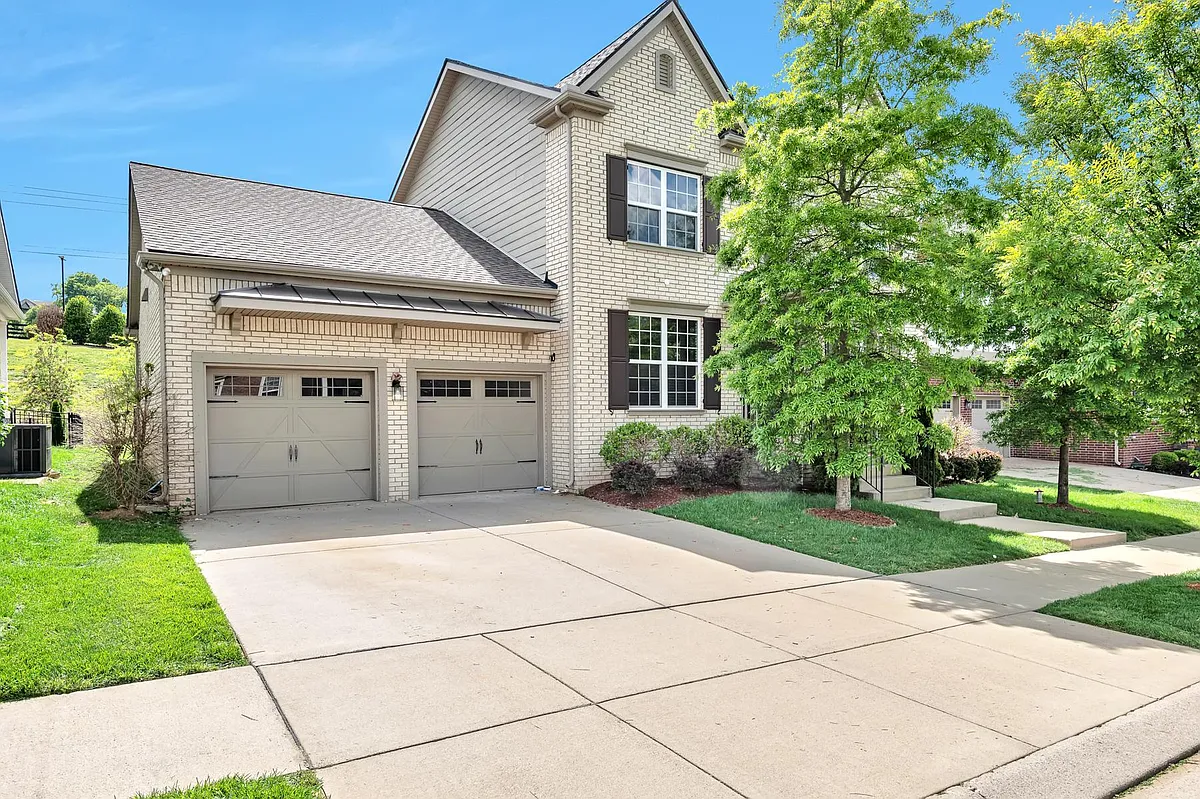 Building Photo - 1001 Ryecroft Ln