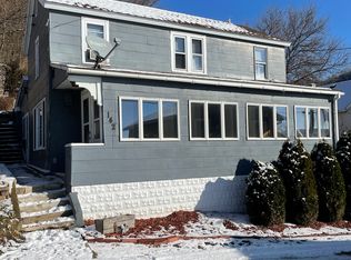 142 Washington St, Fountain City, WI 54629