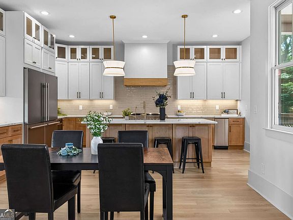 5th image of 5465 Chestatee Landing Way