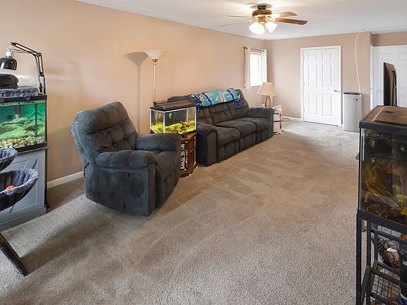 2nd image of 20 Bryn Mawr Ct