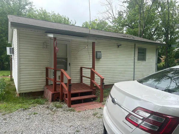 907 N Chamberlain Ave #1/2, Rockwood, TN 37854