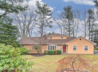 712 Schoolhouse Rd, Brielle, NJ 08730