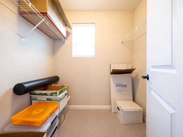 Bedroom Walk-in Closet